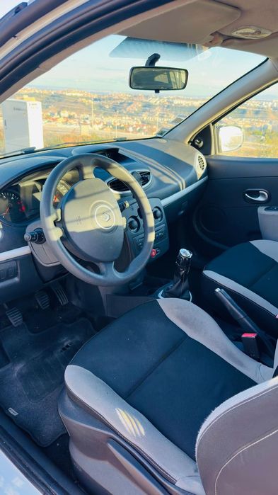 Renault Clio 2 Lugares Comercial -