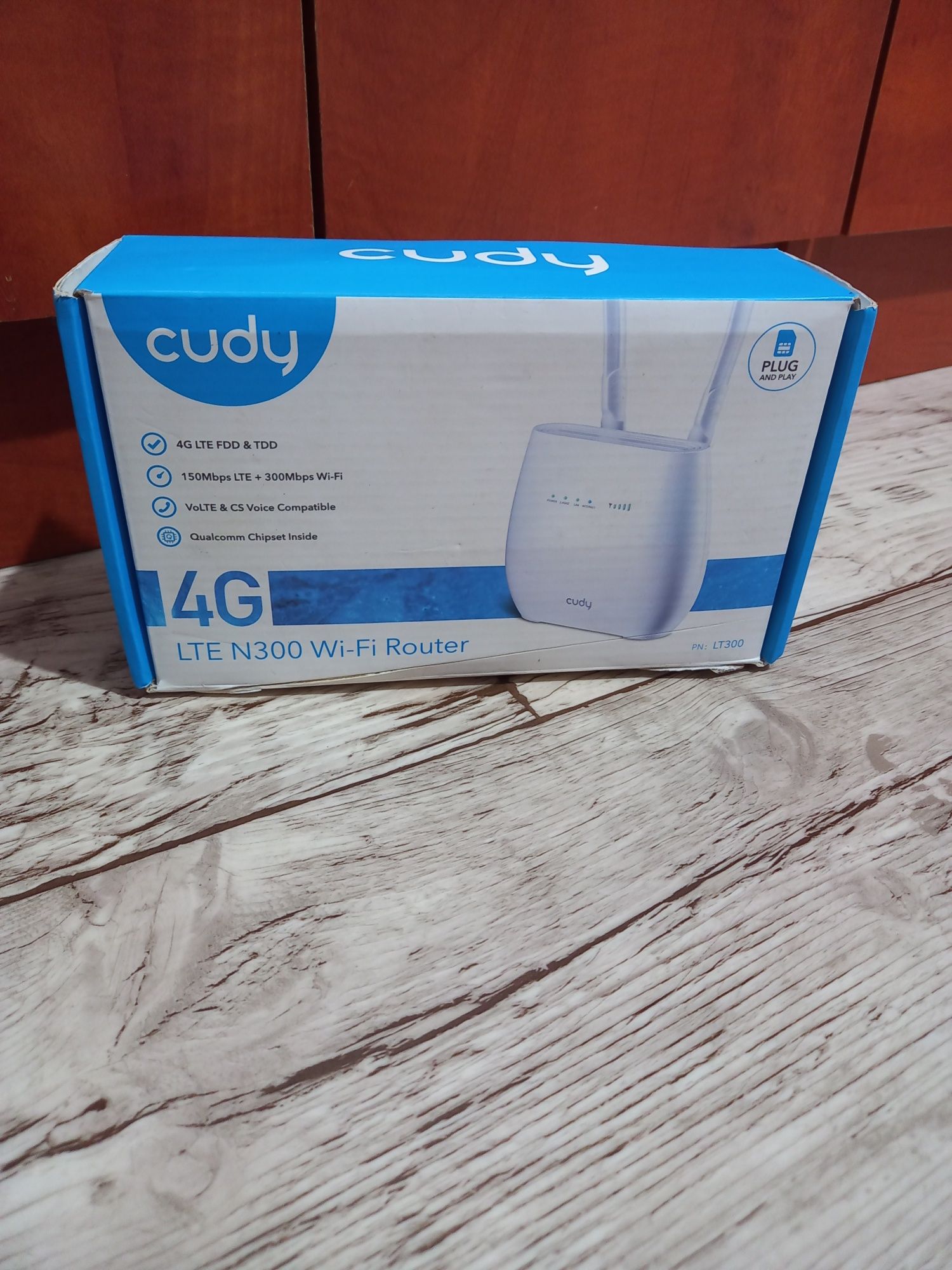 Router Wi-Fi CUDY 4G LTE N300