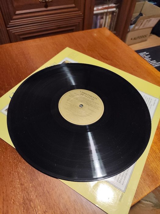 Продам пластинку Chrismette im Allgau