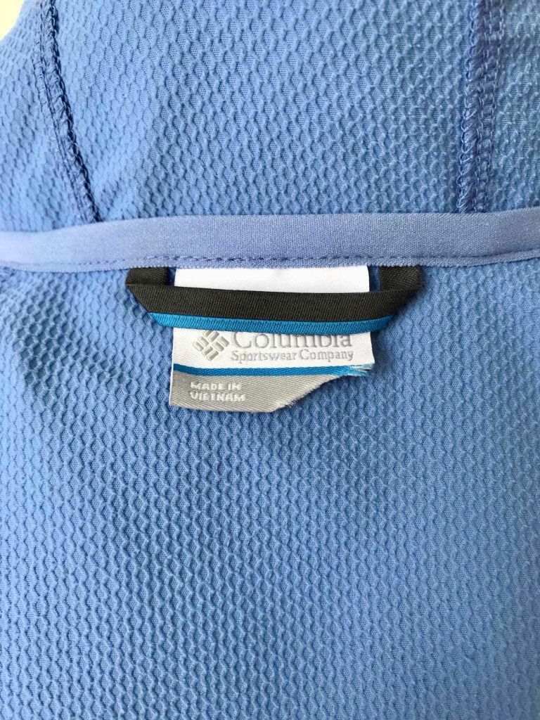 Columbia trekkingowa lekka kurtka damska S/M
Rozmiar:S/M
kolor:niebies