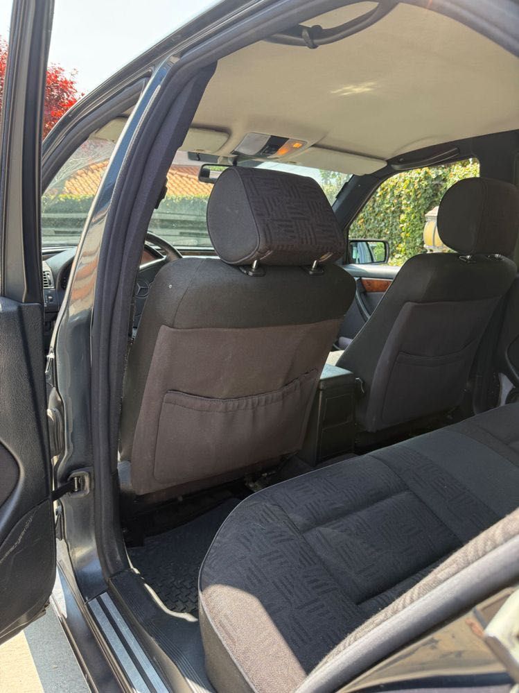 Mercedes Benz C200