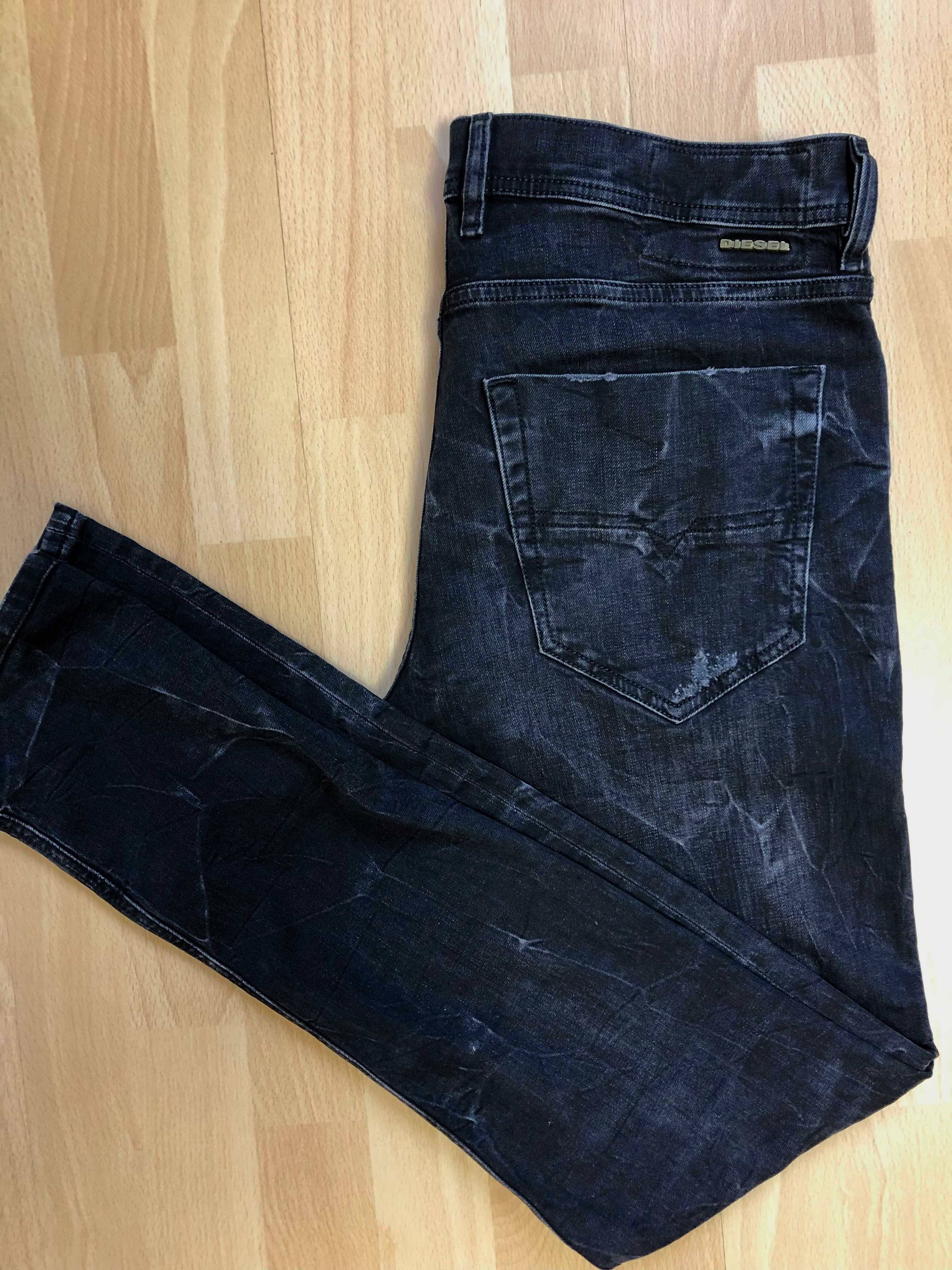 Чорні чоловічі джинси DIESEL | 31/M/44