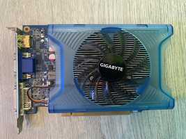 Placa Gráfica Gigabyte GeForce GT 220