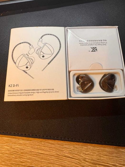 Синтезатор Casio CT-X700 + Навушники Knowledge Zenith