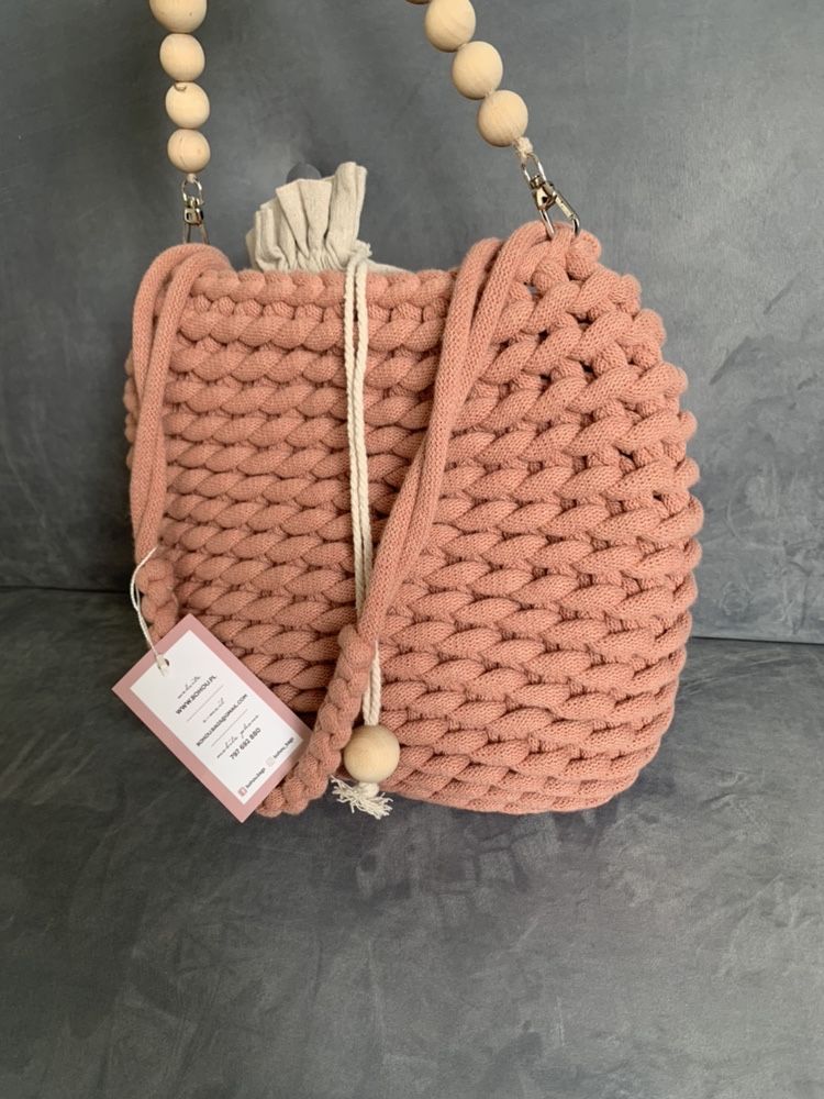 Ręcznie robiona torebka ze sznurka BRAID BAGS różowe złoto bohou.pl