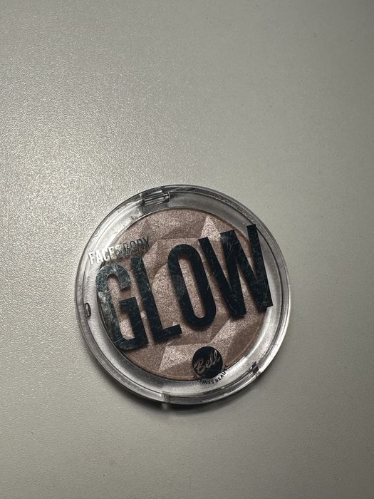 Rozświetlacz Glow Bell