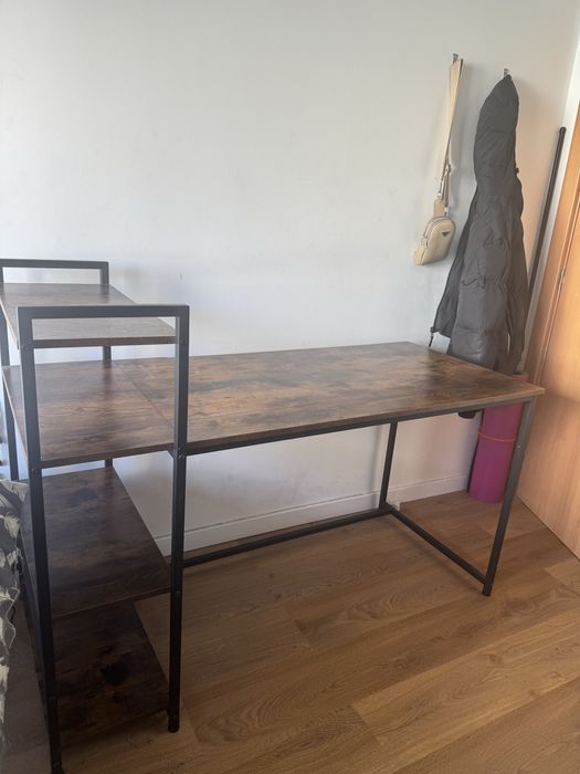 Mesa para quarto/escritório