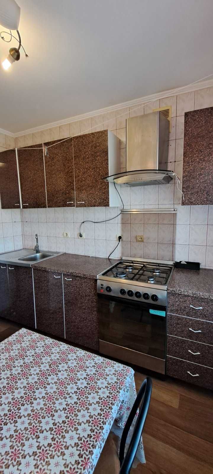 Продаётся добротная двухкомнатная квартира в Корабельном S1