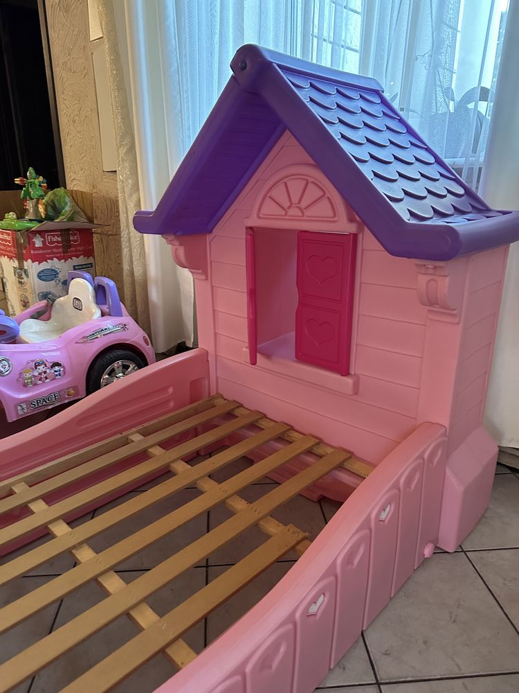 Łóżeczko Little Tikes dla dziewczynki