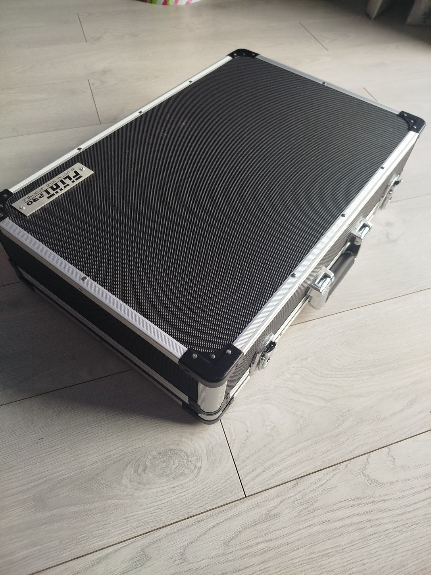 Case Pedais/Pedaleira