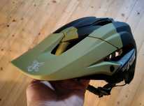 Nowy kask rowerowy FOX w rozmiarze L