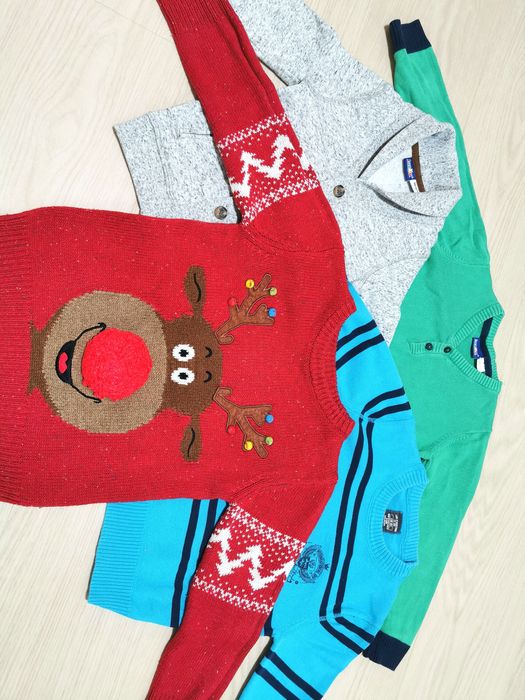 Sweterki dla chłopca 98-104.