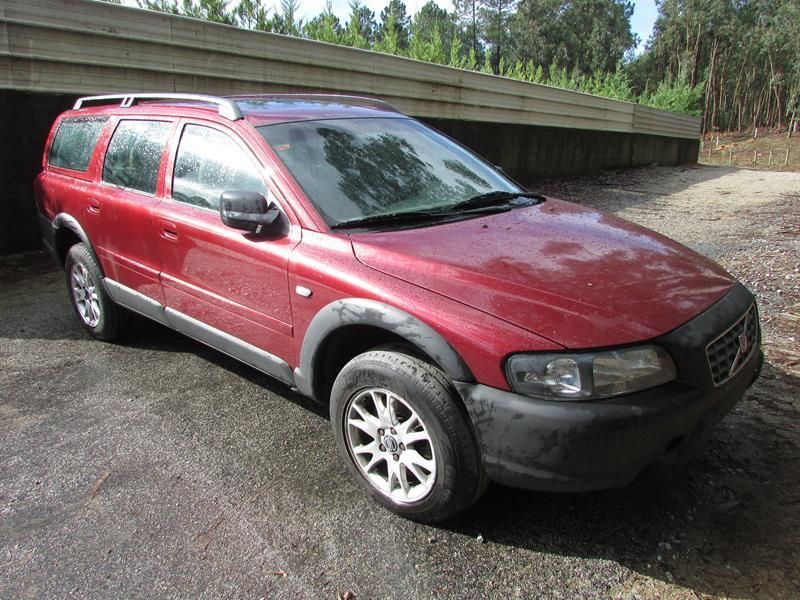 Volvo XC70 2.4 D5 de2003 - Peças Usadas (5905)