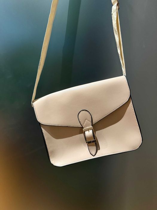 Beżowa torebka na ramię, listonoszka, ekoskóra, nowa