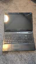 Laptop eMachines E725 4GB RAM  uszkodzony