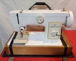Швейна машина Janome L-394 декор,Singer 16k33,Чайка 132м мотор,Подолка