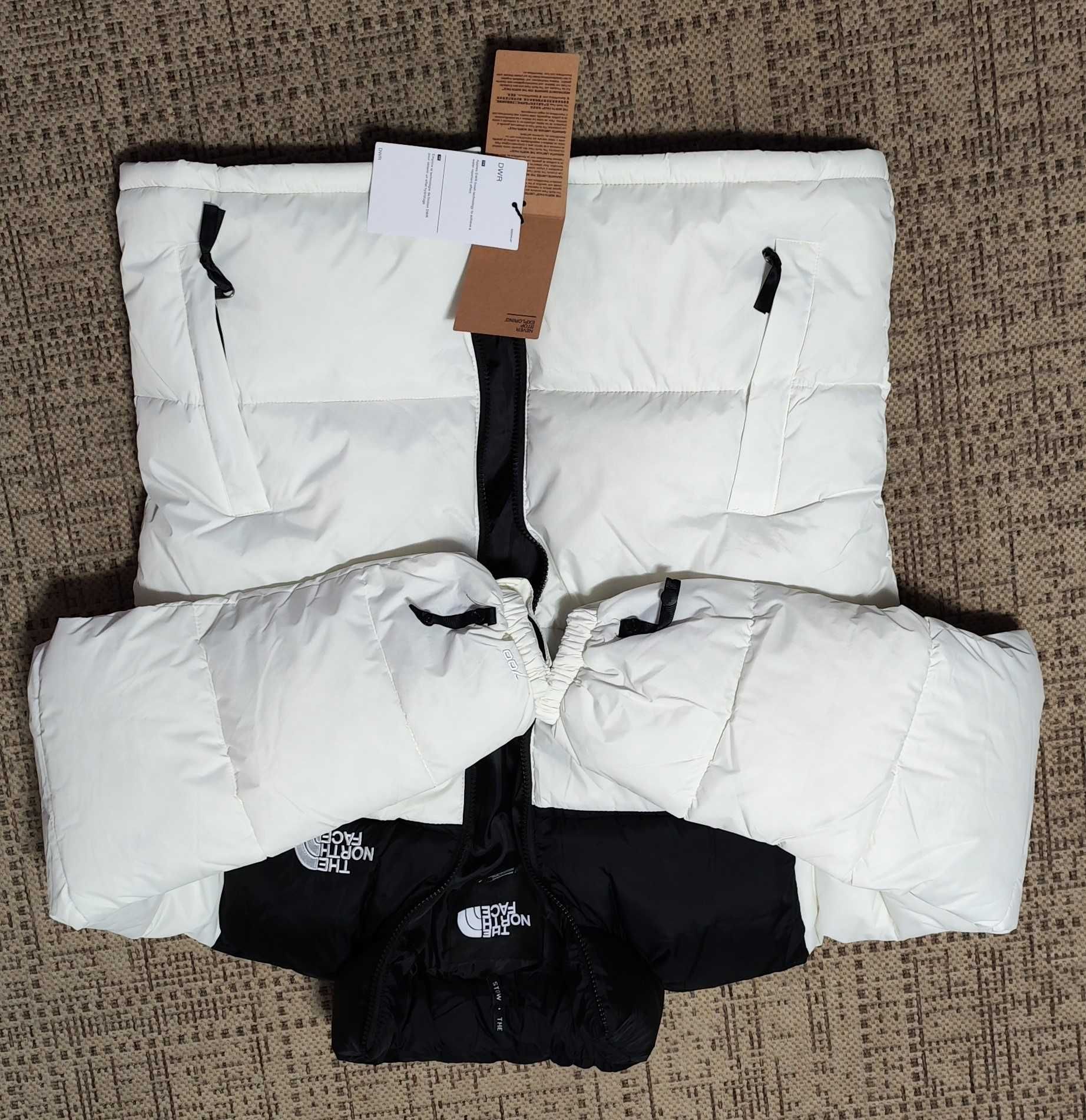 Casaco curto Nuptse para mulher
