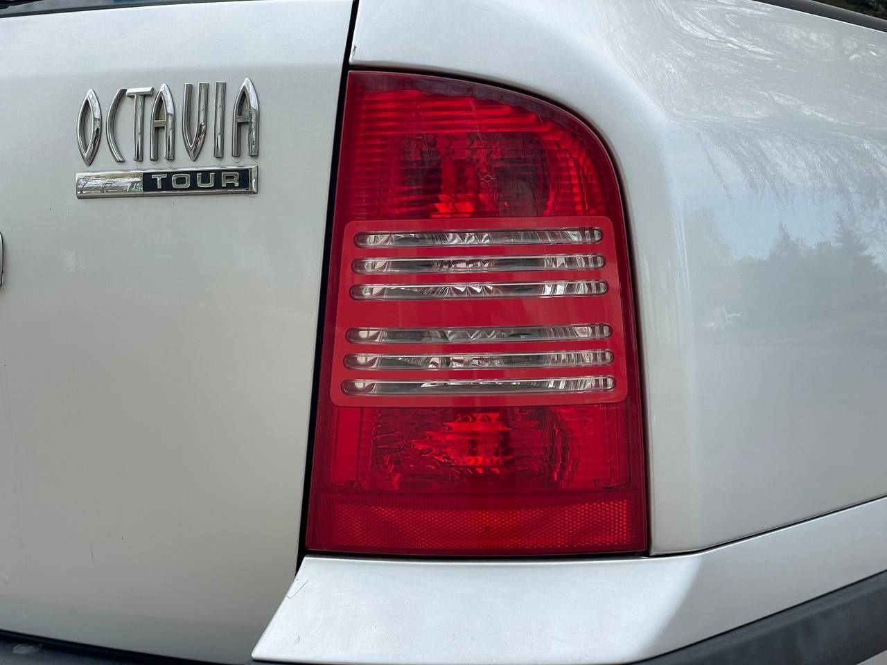 Skoda Octavia Combi Tour 1.6 MPI (ГБО) 2006 рік з Німеччини