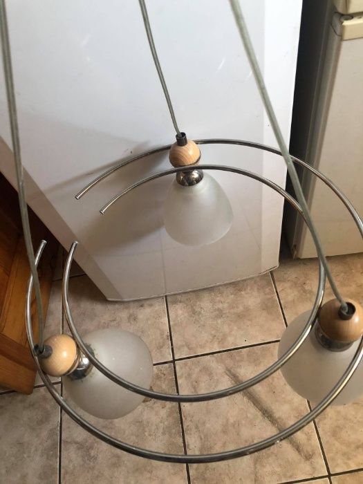 Lampy sufitowe do pokoju