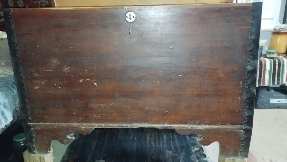 Скриня українська стара ,сундук