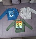 Bluzy 128 134 dla chłopca 3 szt wkładane przez głowę dinozaury