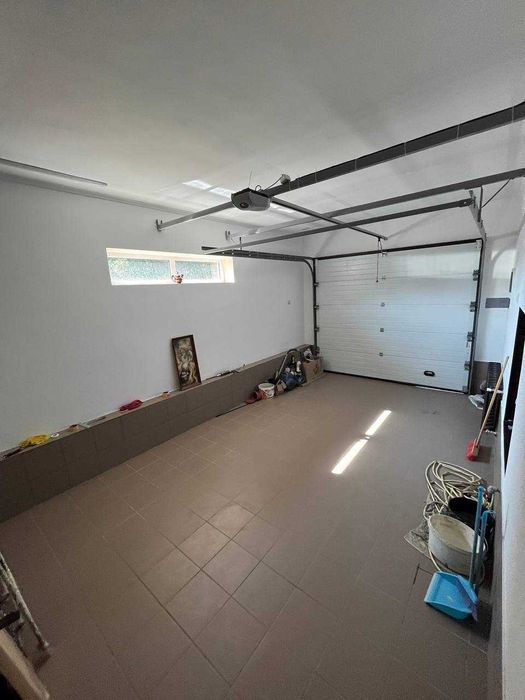 Продам 2-х этажный, современный, дом новой постройки в Центре