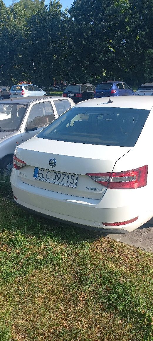 Skoda Superb III generacji 3T
