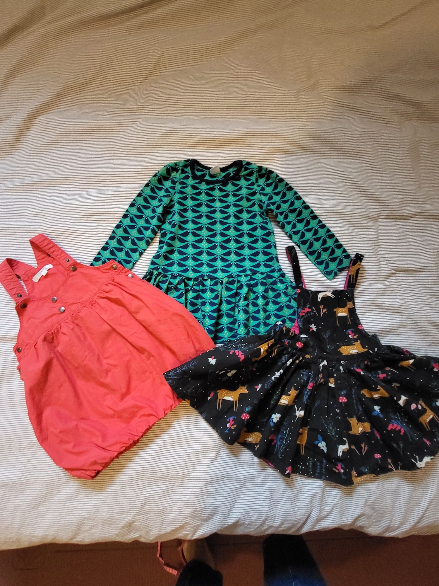 Комплект платье и 2 сарафана на девочку  1-1,5  года