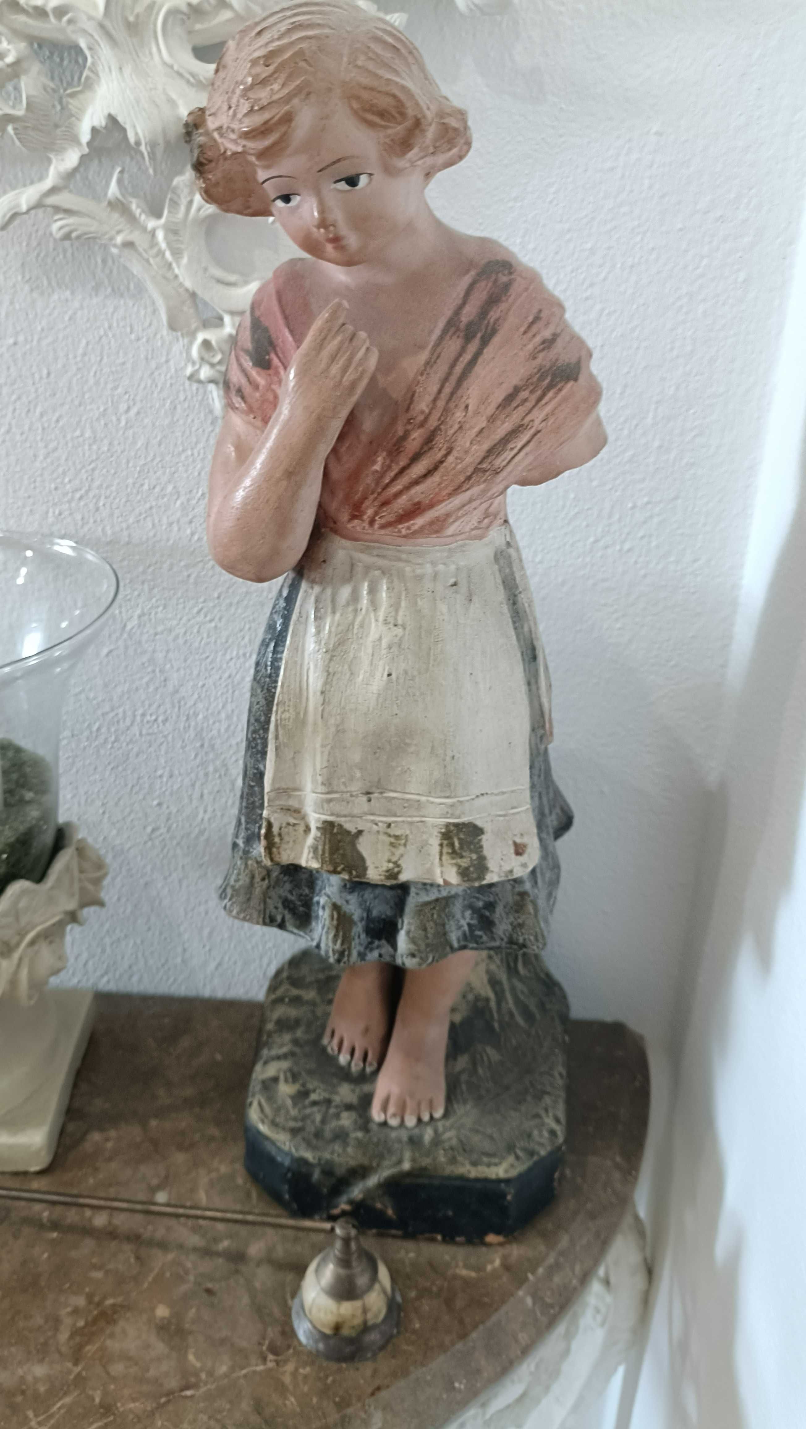 Maravilhosa Boneca em terracota