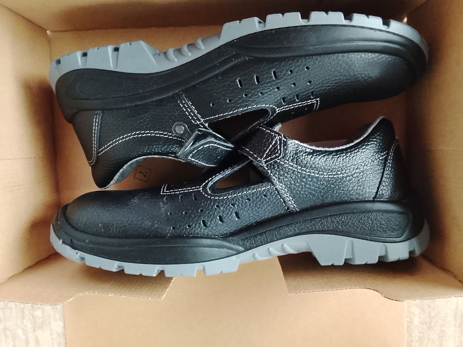 Buty robocze męskie. Sandały robocze. Rozmiar 44