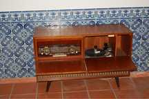Movel gira discos antigo