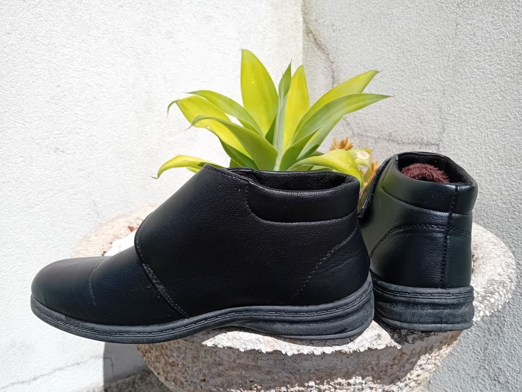 Bota cardada.      .