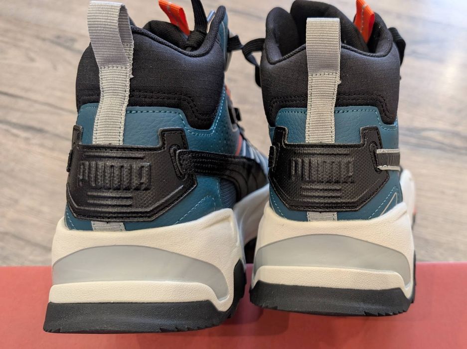 Красивые ботинки спортивные Puma