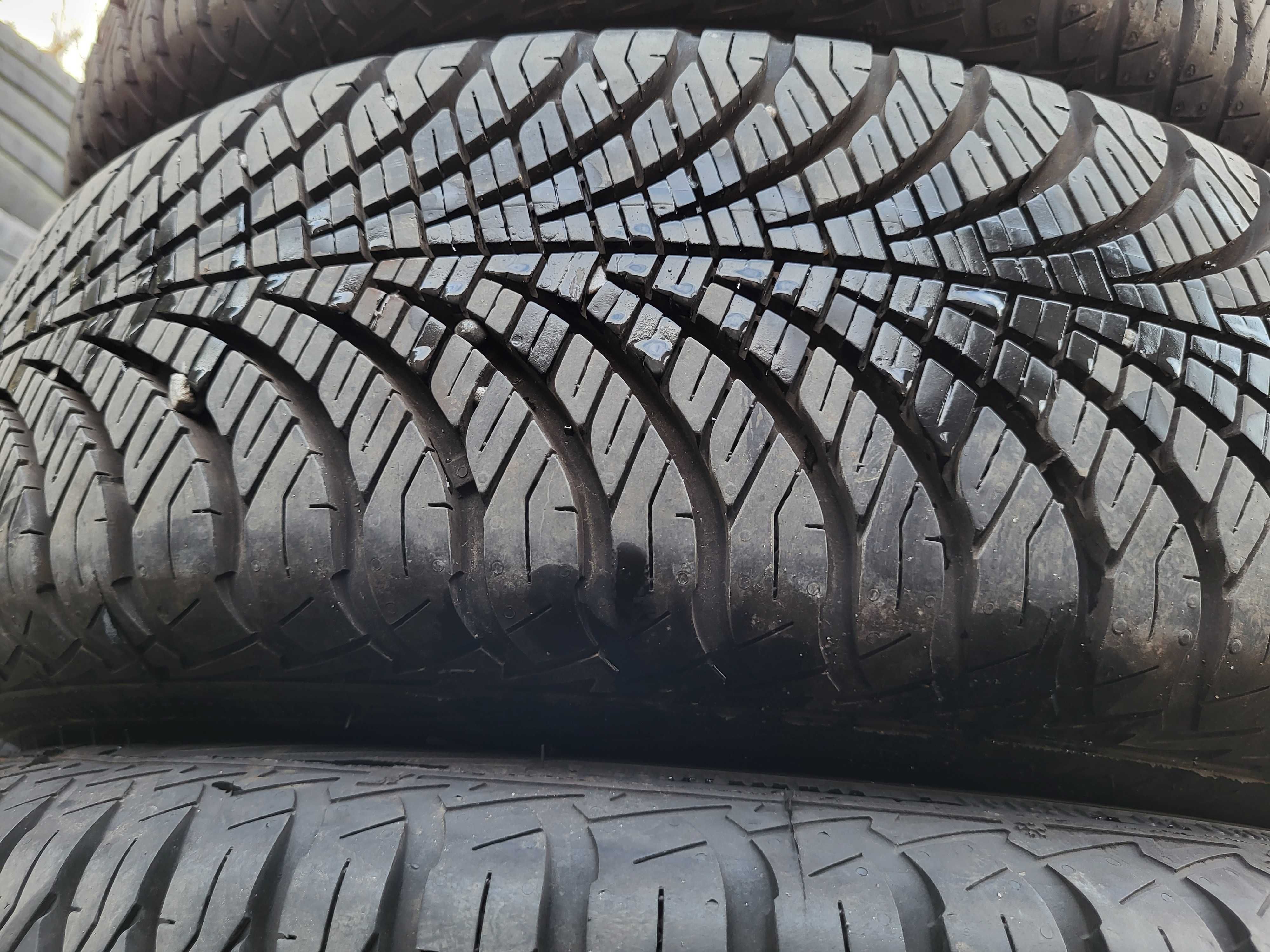 Komplet opon GoodYear Vector4seasons 165/70r14 81T 2022 r.