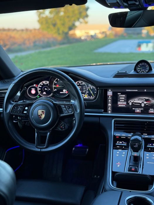 Porsche Panamera 4 E-Hybrid Sport turismo