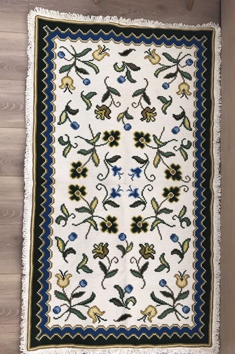 Tapetes de arraiolos original (ponto à mão)