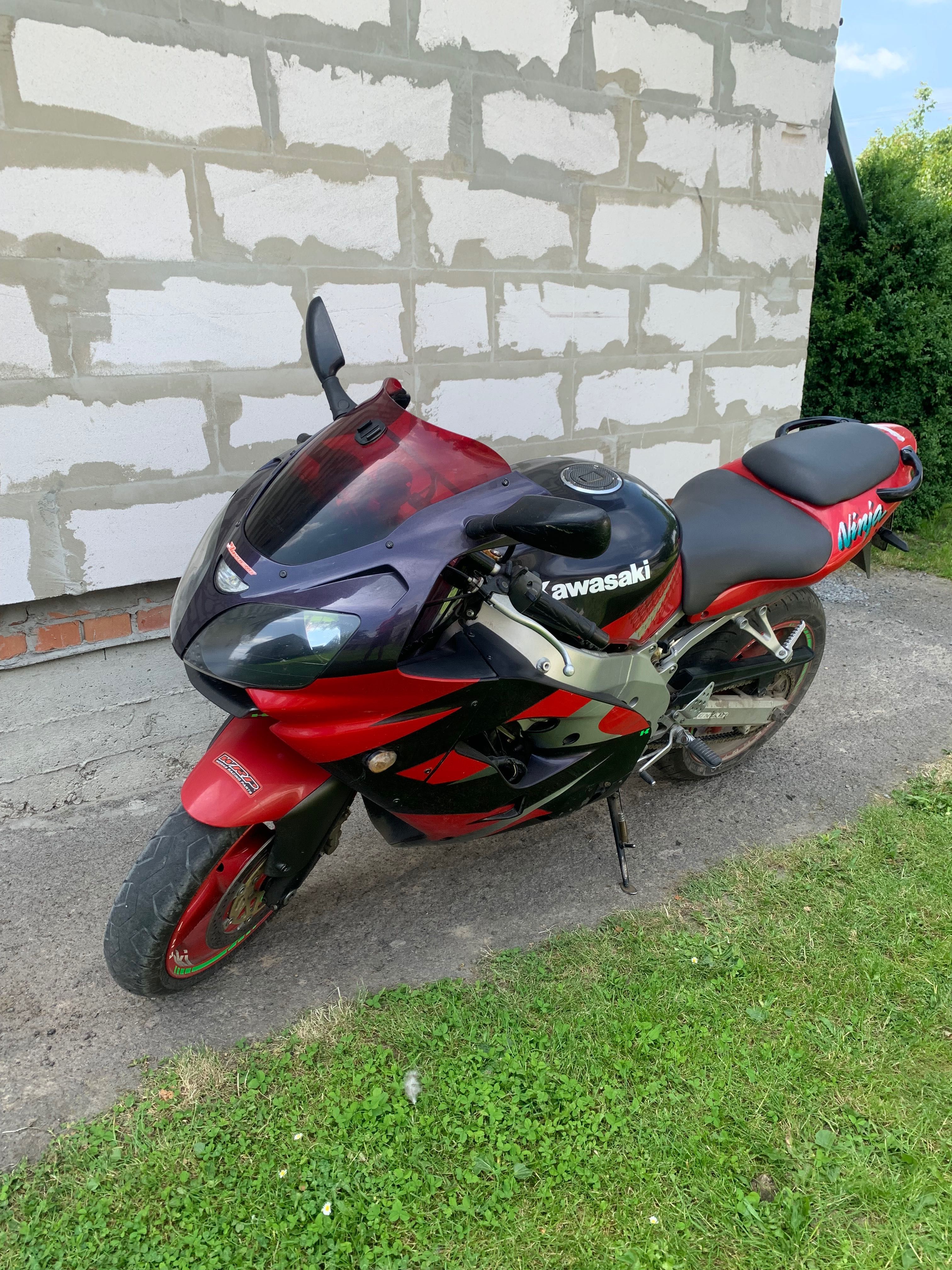 Kawasaki zx9r 2000