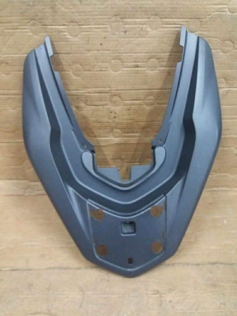 Carenagem pega do pendura Honda PCX125 19 e 20