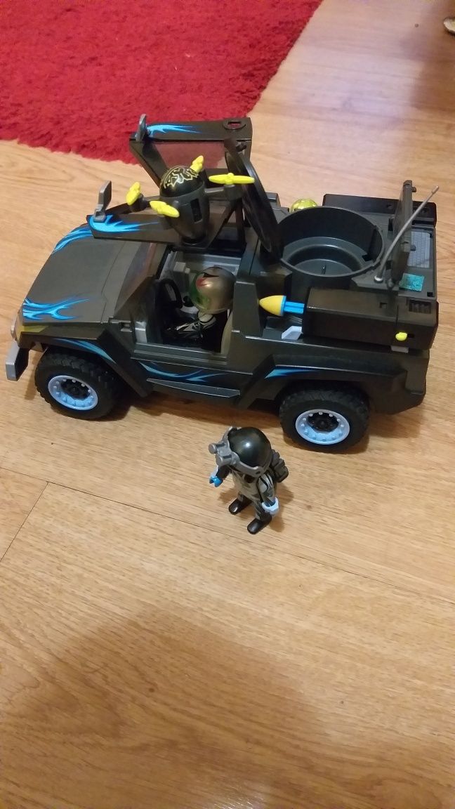 Playmobil carro com atrelado cavalos