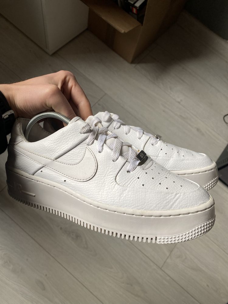 Buty sportowe trampki nike air force 1 sage low biale