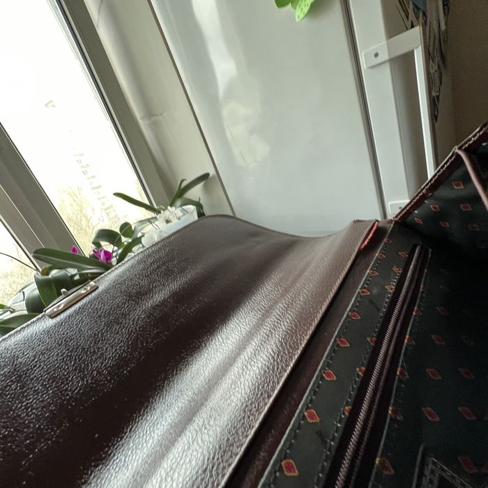 Оригінальний портфель Pierre cardin