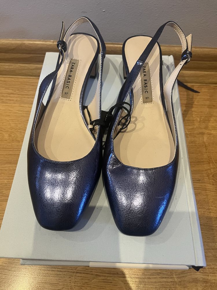 Granatowe bluszczace ZARA