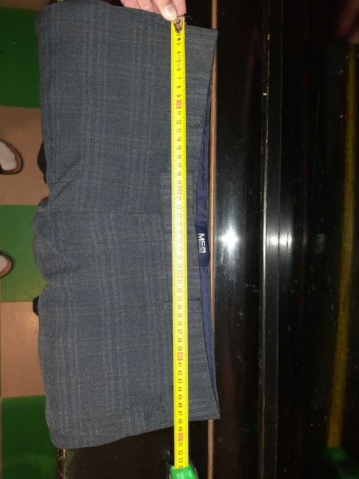 Нові та стильні брюки р.48 довжина 105см.