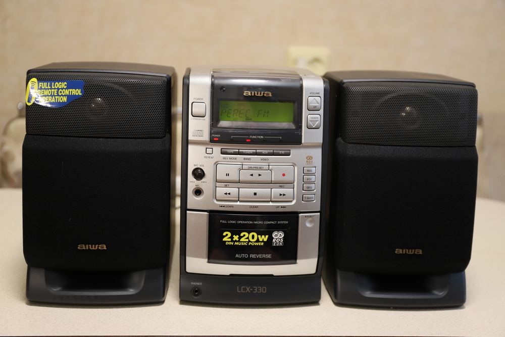AIWA  lcx  - 330 ez  CD , FM