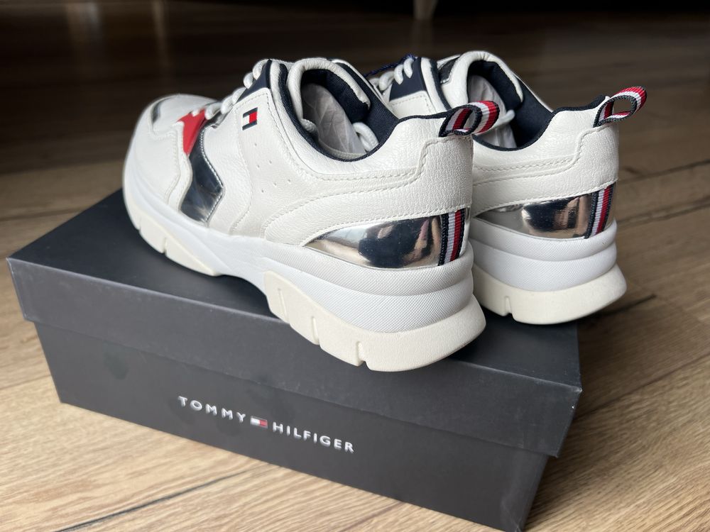 Nowe buty damskie Sneakersy Tommy Hilfiger