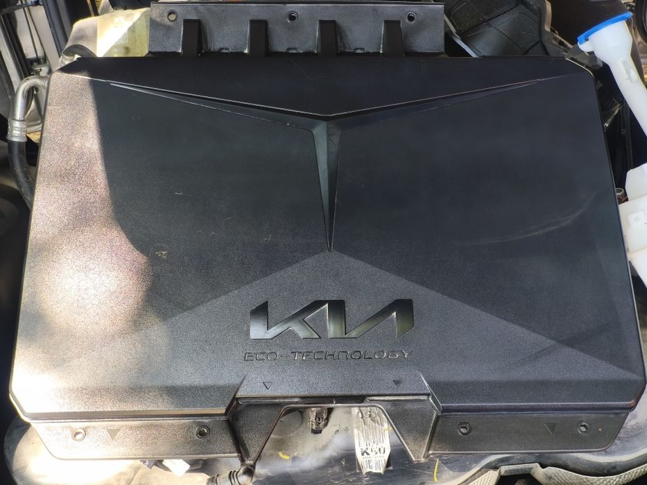 Kia Niro 2023 Бардачок  ящик переднього багажного відділу