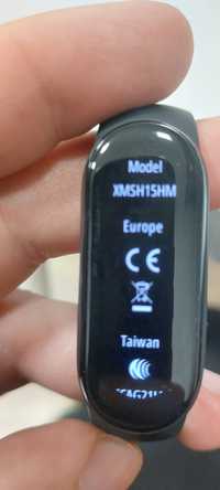 Фитнес-браслет Xiaomi Mi Smart Band 6 Black XMSH15HM
Фитнес-браслет X