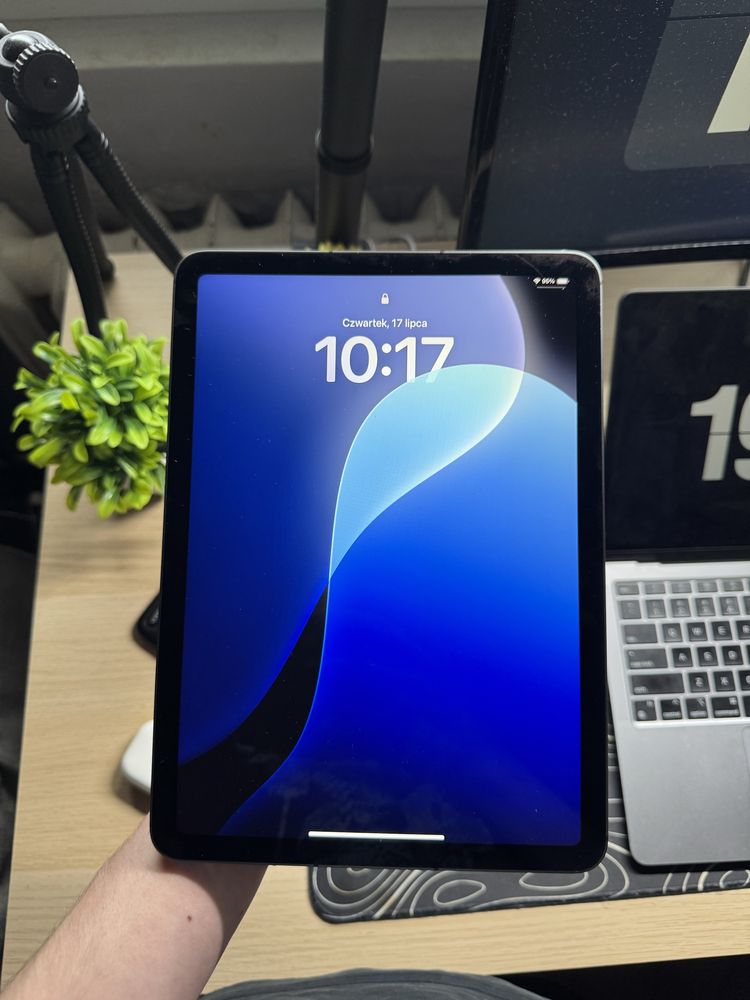 iPad Air 5 (256 GB, M1, Space Gray)