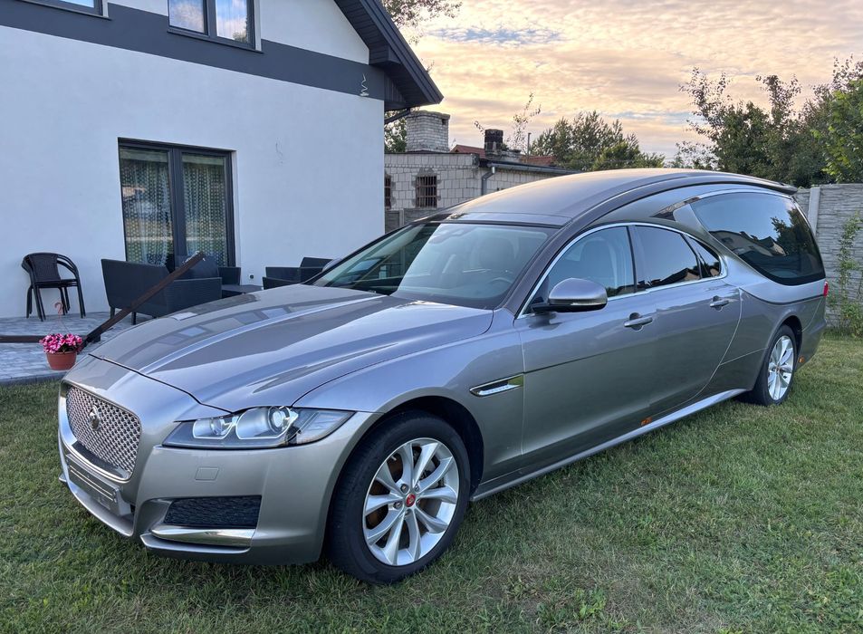 Karawan Pogrzebowy Jaguar XF Pilato Autora