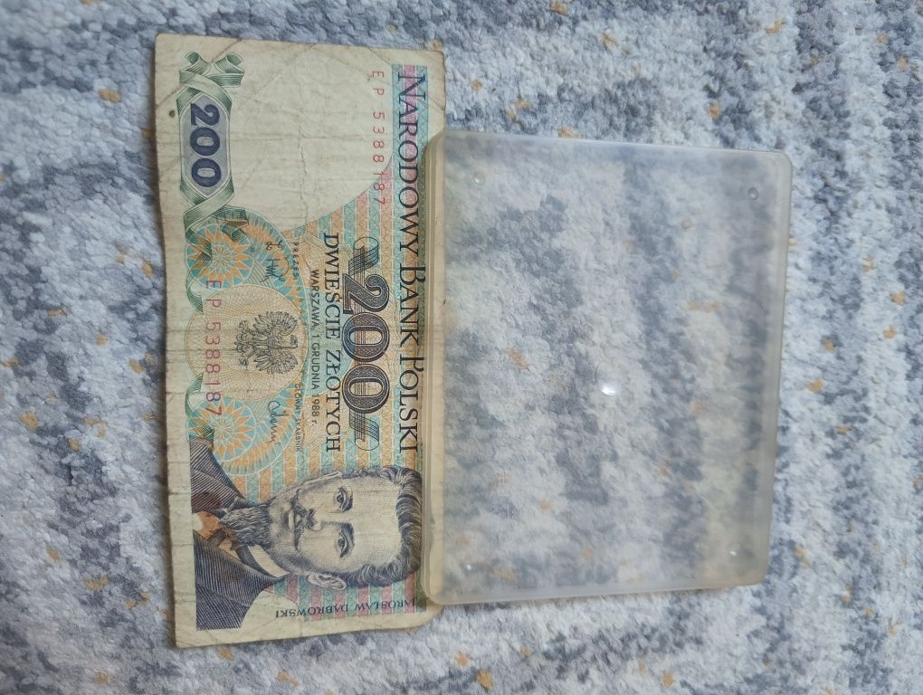 Stare banknoty i monety przedwojenne